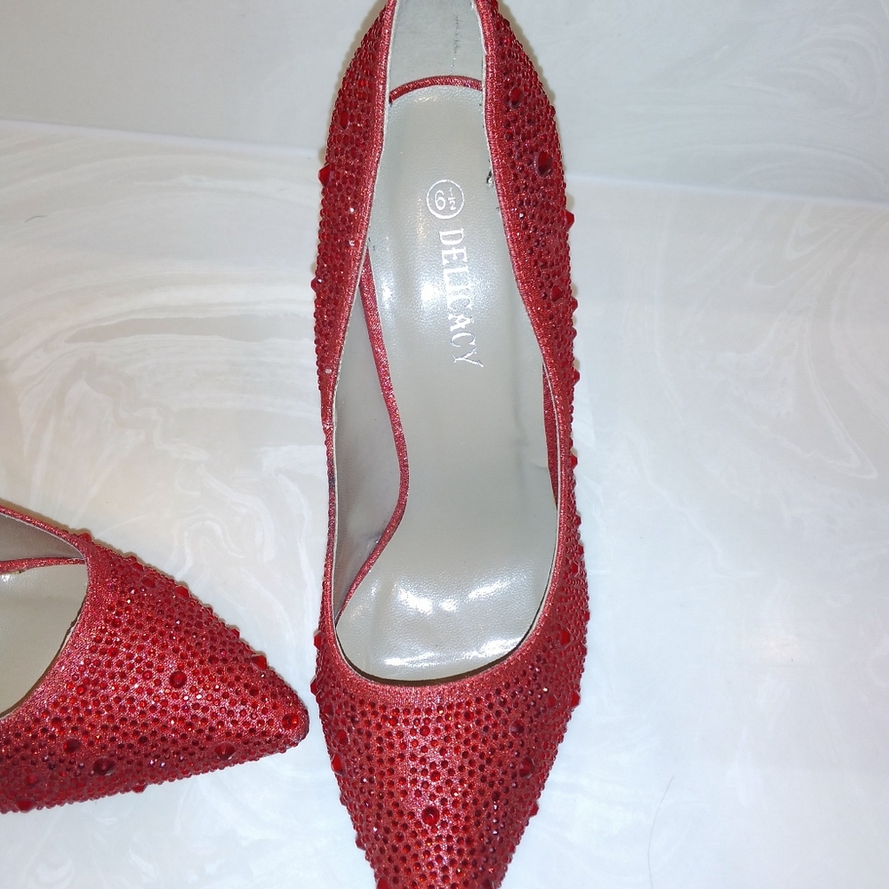 Beautiful Sexy Just In Time For Valentine's Day! View 4